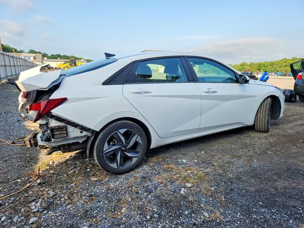 2023 HYUNDAI ELANTRA SEL w/Convenience Pkg