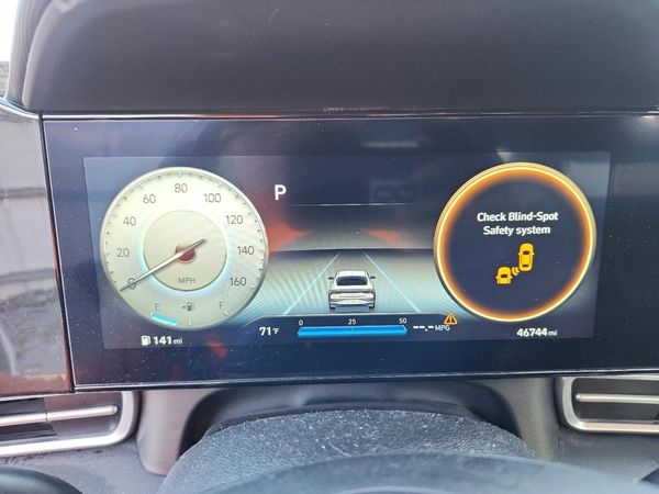 2023 HYUNDAI ELANTRA SEL w/Convenience Pkg