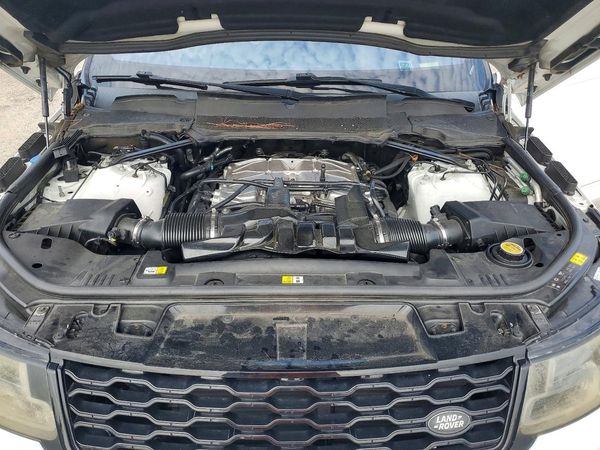 2018 LAND ROVER RANGEROVER HSE Dynamic — Engine bay