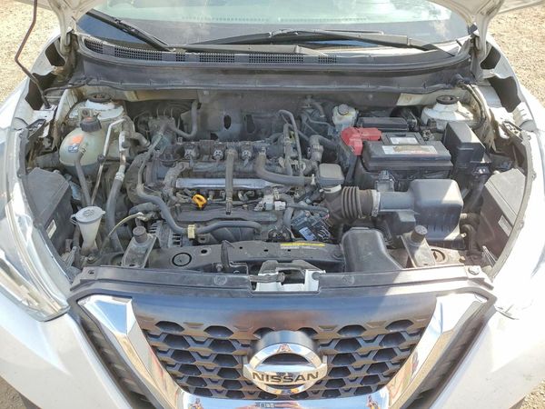 2019 NISSAN KICKS