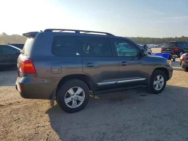 2015 TOYOTA LAND CRUISER