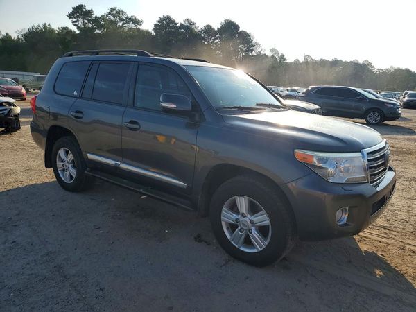 2015 TOYOTA LAND CRUISER