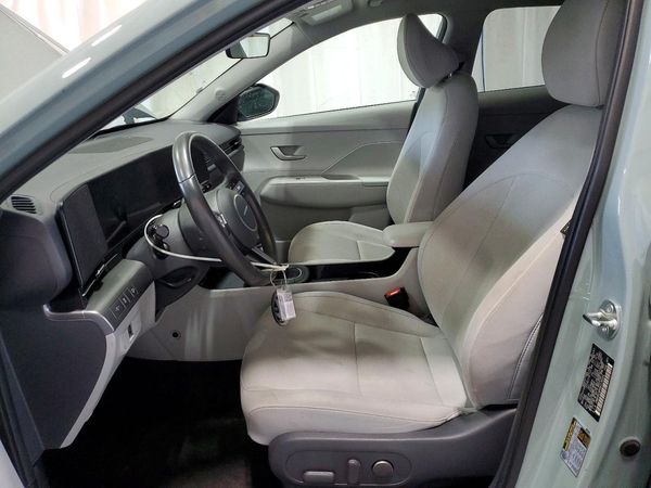 2024 HYUNDAI KONA SE
