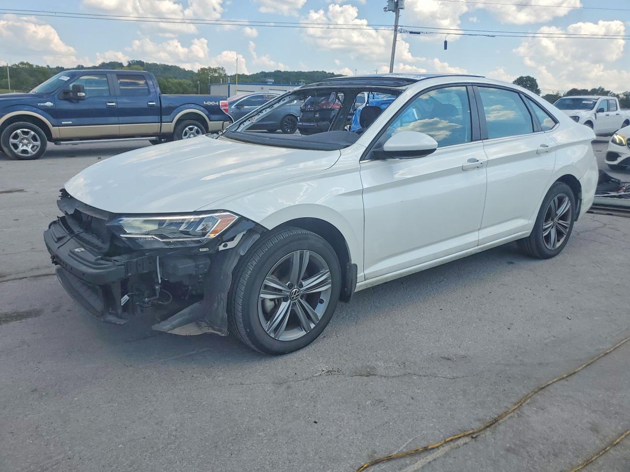 2023 VOLKSWAGEN JETTA SE w/ Sunroof