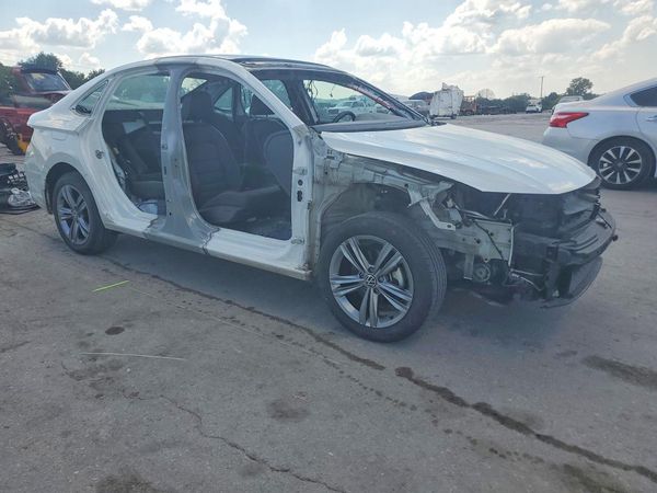 2023 VOLKSWAGEN JETTA SE w/ Sunroof