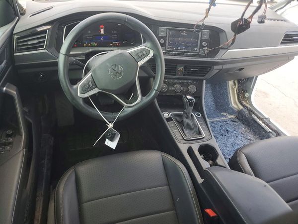 2023 VOLKSWAGEN JETTA SE w/ Sunroof