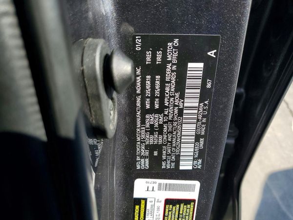 2021 TOYOTA HIGHLANDER XLE