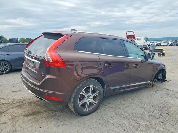 2015 VOLVO XC60