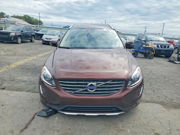 2015 VOLVO XC60