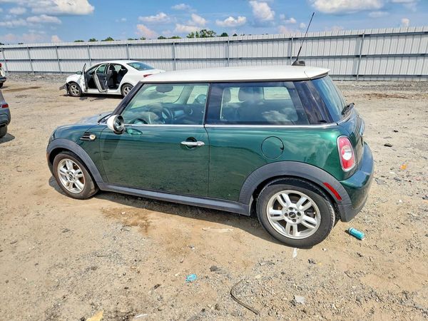 2013 MINI COOPER