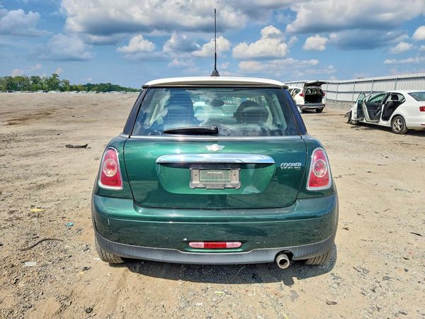 2013 MINI COOPER