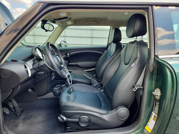2013 MINI COOPER