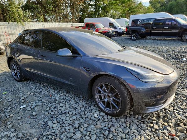 2023 TESLA 3