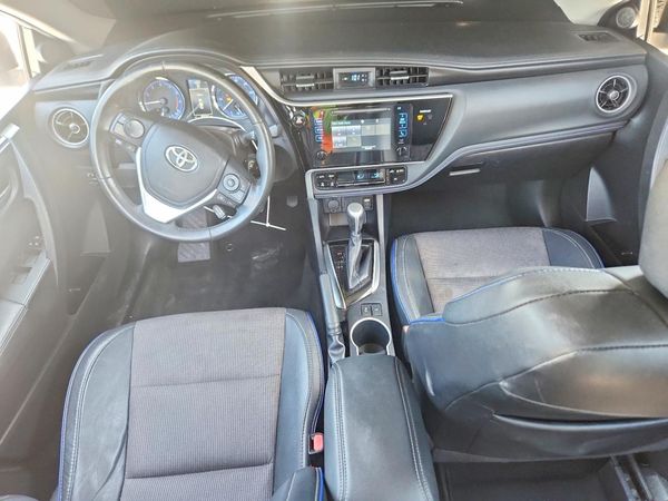 2017 TOYOTA COROLLA