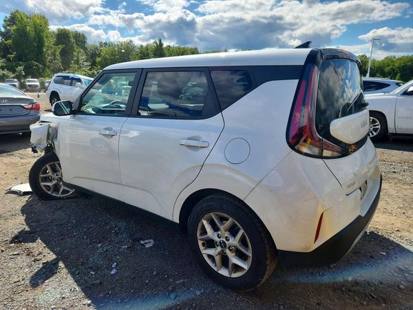 2025 KIA SOUL LX, S