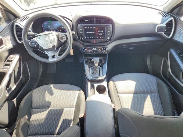 2025 KIA SOUL LX, S