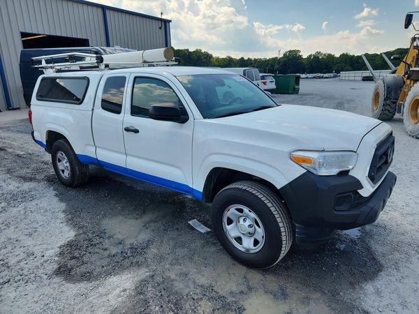 2023 TOYOTA TACOMA SR5 — Passenger 3/4