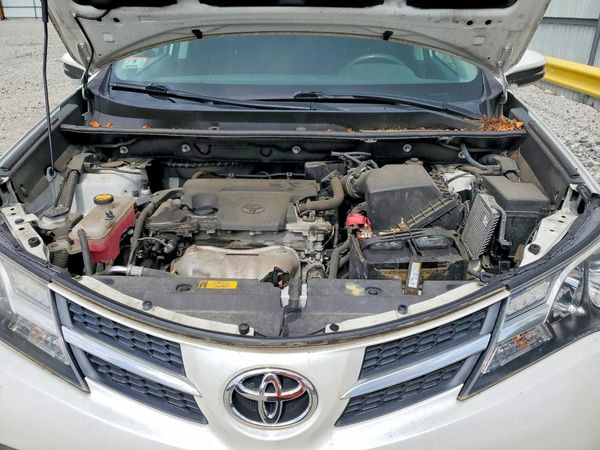 2014 TOYOTA RAV4 High