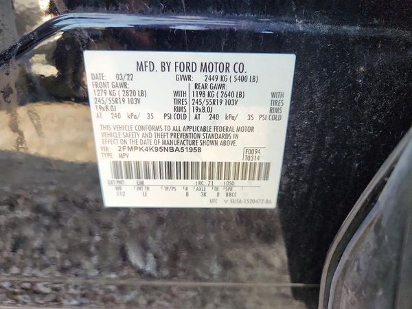 2022 FORD EDGE Titanium — VINS