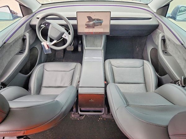2026 TESLA MODEL Y
