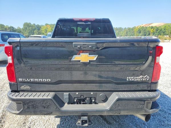 2024 CHEVROLET SILVERADO High Country — DIRR