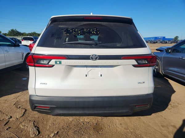 2024 TOYOTA GRAND HIGHLANDER