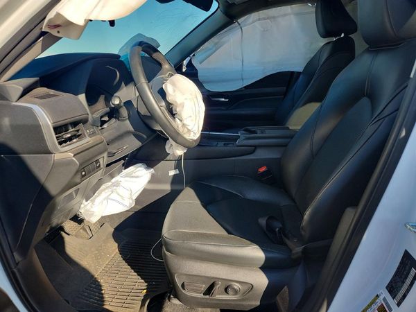 2024 TOYOTA GRAND HIGHLANDER