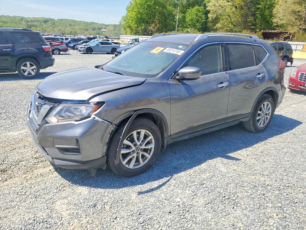 2020 NISSAN ROGUE — Front 3/4