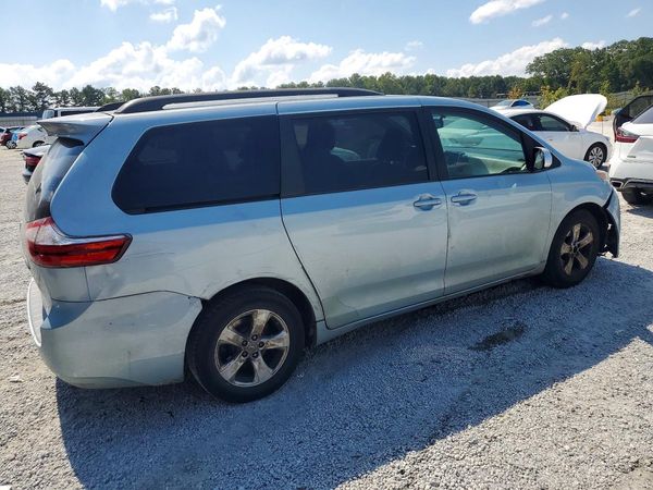 2015 TOYOTA SIENNA