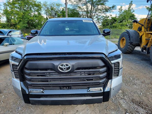 2025 TOYOTA TUNDRA