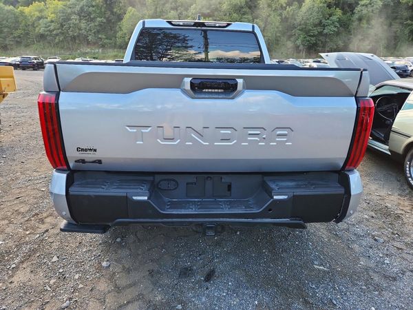 2025 TOYOTA TUNDRA
