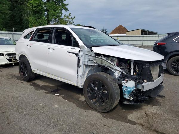 2022 KIA SORENTO