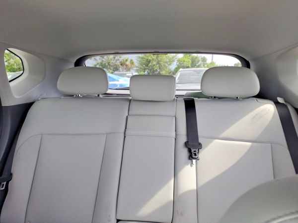 2026 HYUNDAI KONA SEL Premium — SUVN