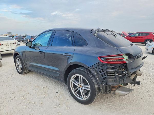 2017 PORSCHE MACAN