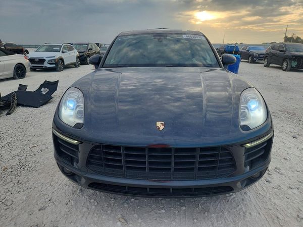 2017 PORSCHE MACAN