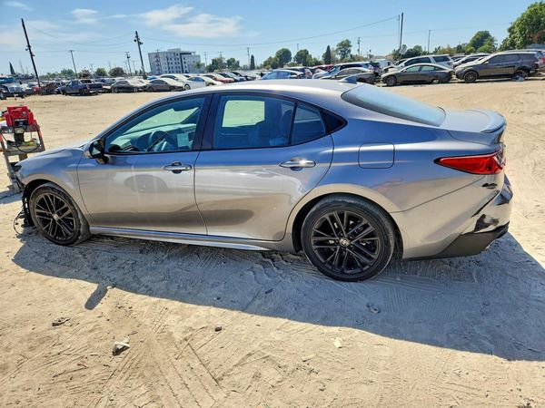 2025 TOYOTA CAMRY