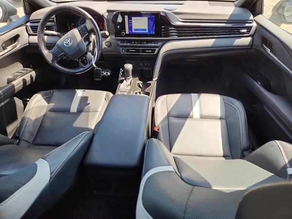 2025 TOYOTA CAMRY