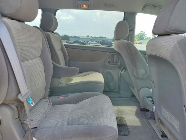 2027 TOYOTA SIENNA