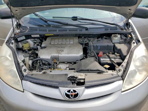 2027 TOYOTA SIENNA