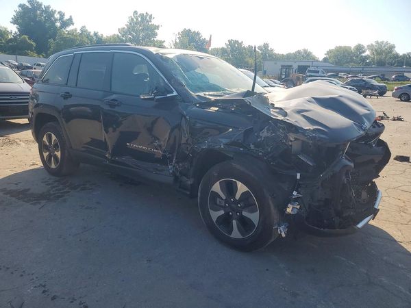 2024 JEEP CHEROKEE Limited 4XE — Passenger 3/4