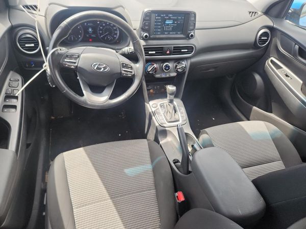 2018 HYUNDAI KONA SEL with Tech Pkg