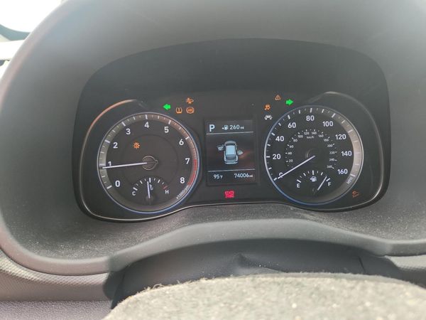 2018 HYUNDAI KONA SEL with Tech Pkg