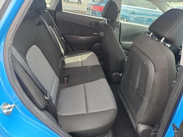 2018 HYUNDAI KONA SEL with Tech Pkg