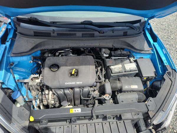 2018 HYUNDAI KONA SEL with Tech Pkg