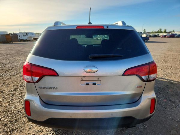 2015 KIA SORENTO GL