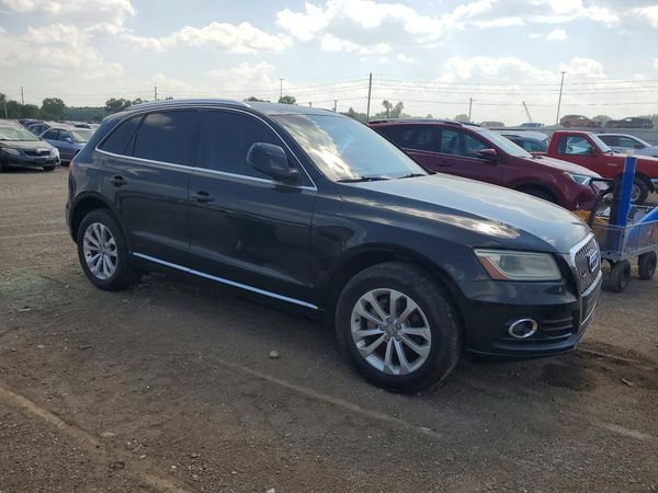 2013 AUDI Q5 Premium Hybrid — Passenger 3/4