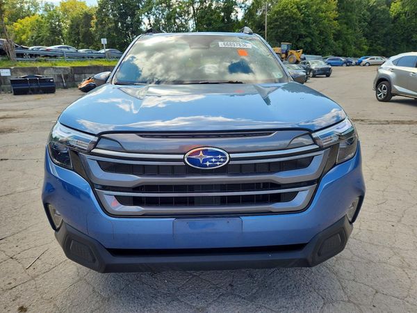 2025 SUBARU FORESTER