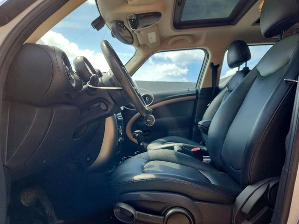 2016 MINI COOPER