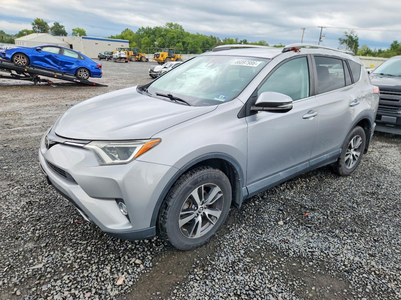 2017 TOYOTA RAV4 XLE