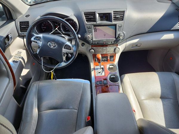 2013 TOYOTA HIGHLANDER Base/Hybrid — CKPT
